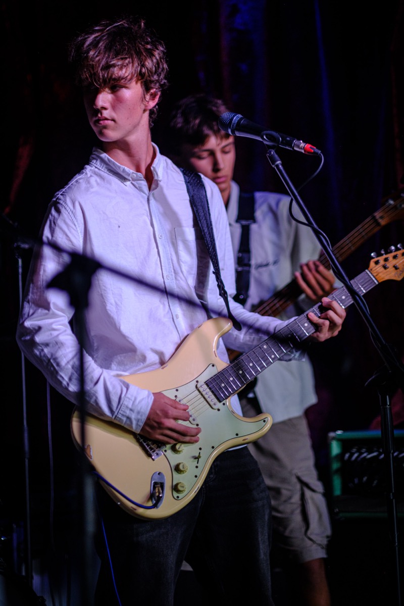 The White Collars performing