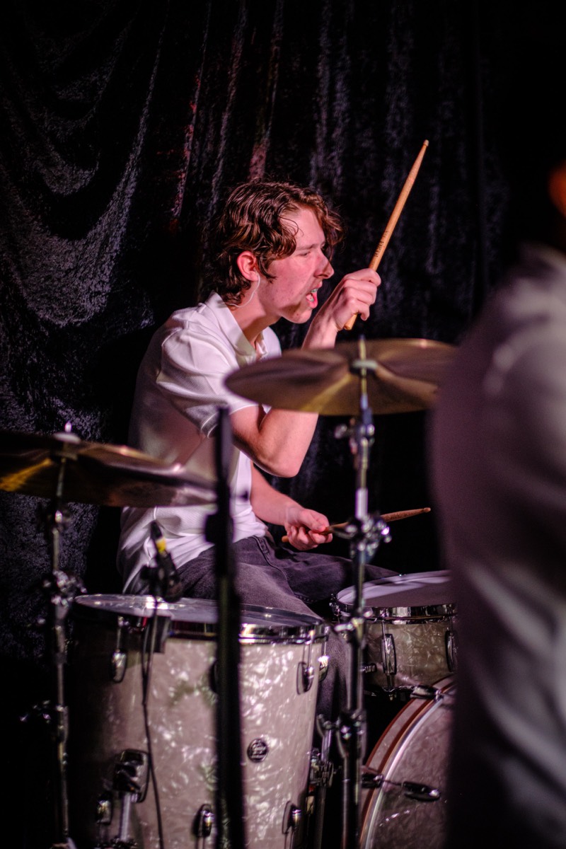 The White Collars performing
